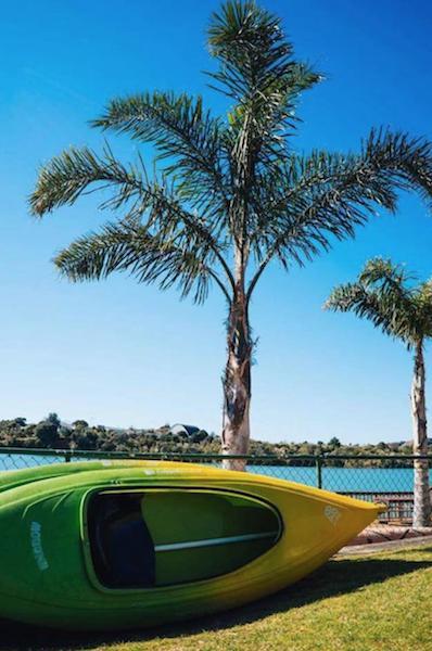 Raglan Palm Beach Motel المظهر الخارجي الصورة