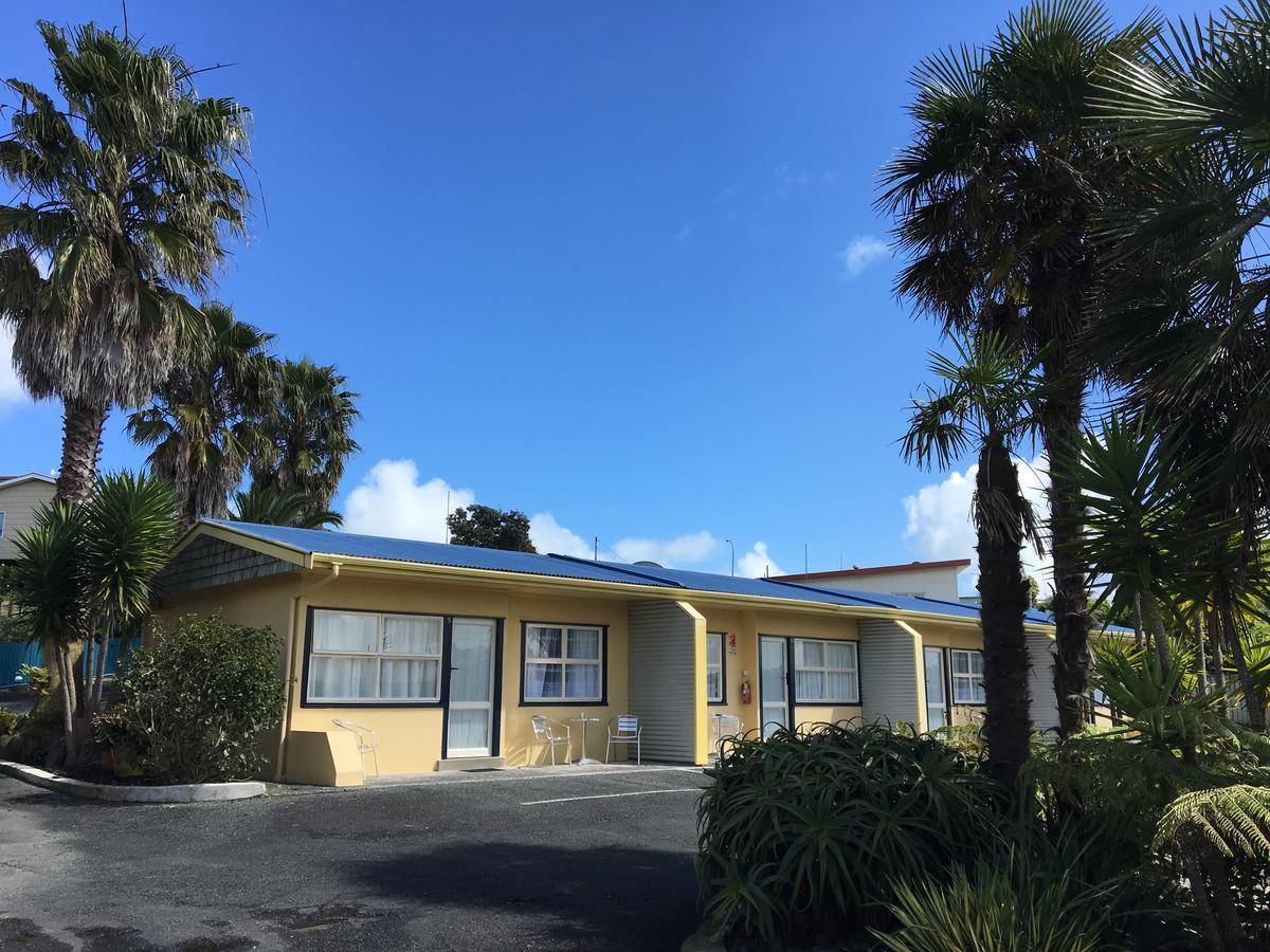 Raglan Palm Beach Motel المظهر الخارجي الصورة