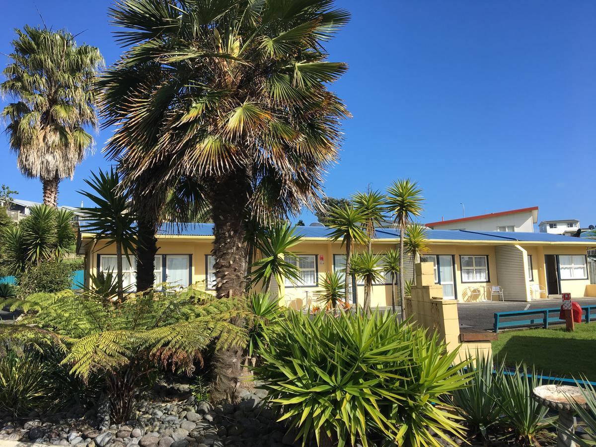 Raglan Palm Beach Motel المظهر الخارجي الصورة