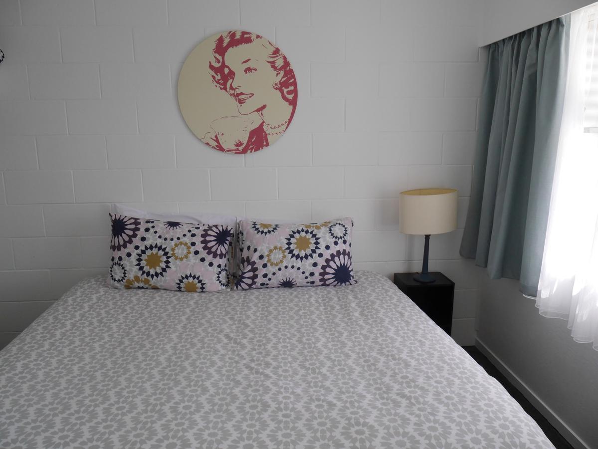 Raglan Palm Beach Motel المظهر الخارجي الصورة